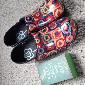 Sanita EUC Clogs Size 38 Fun Colors Bright Red Blue Yellow